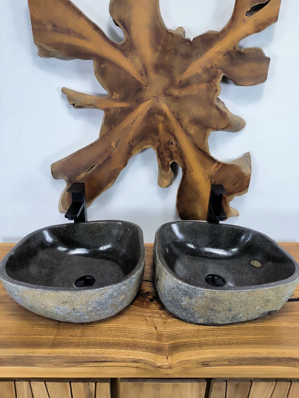 Раковина из речного камня ПАРА! RS-66571 42x39x15 натурального камня