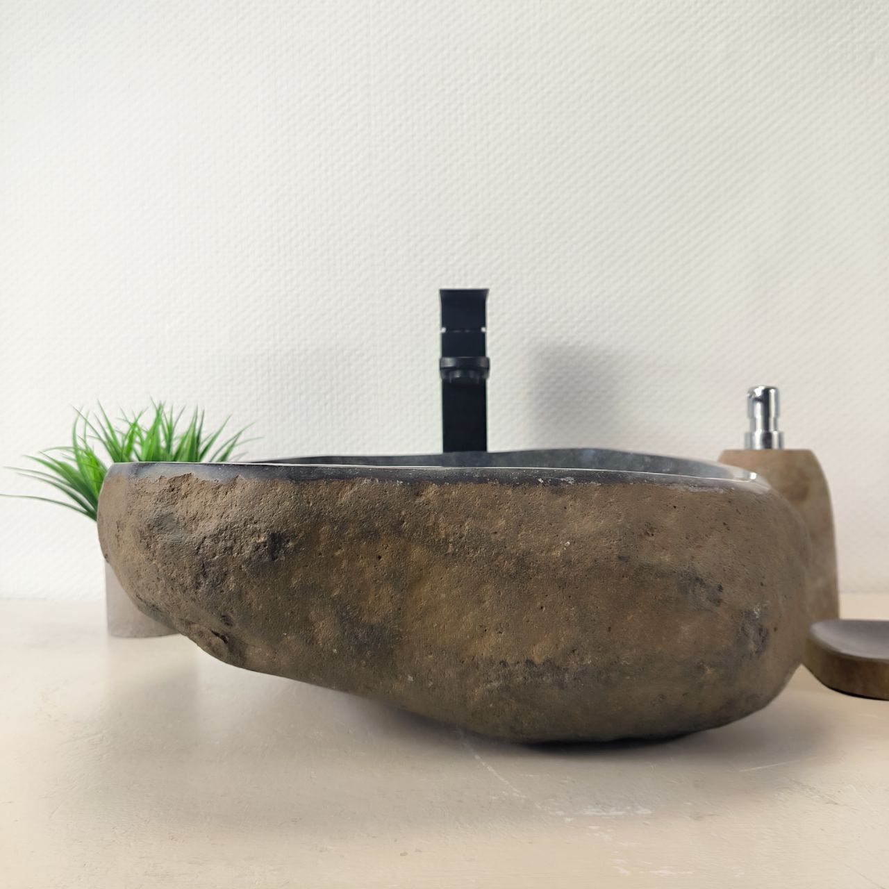 Раковина из речного камня RS-66040 41х39х15 из натурального камня