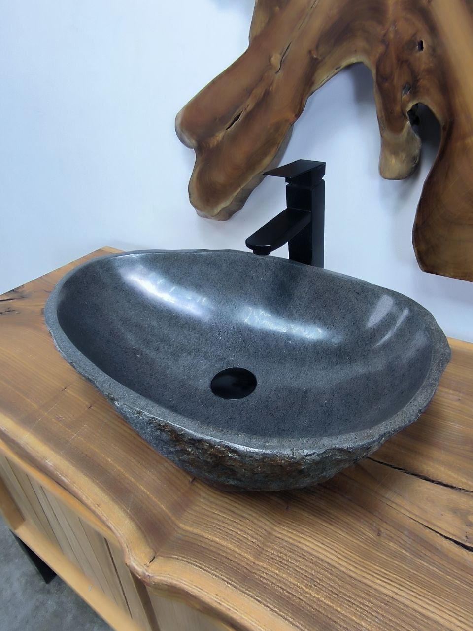 Раковина из речного камня RS-66421 56х37х15 из натурального камня