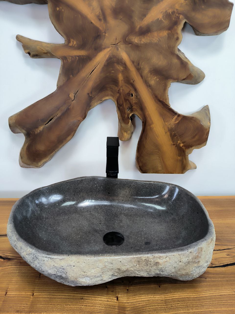 8d4ad2bb-74a1-4f0f-9774-ccf276e6dbdb