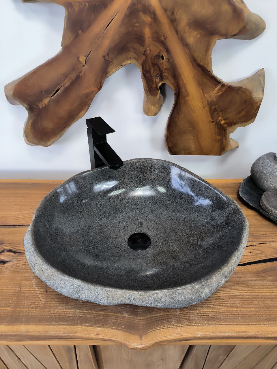 151b574b-1b0f-453a-b689-a8805a0a8241