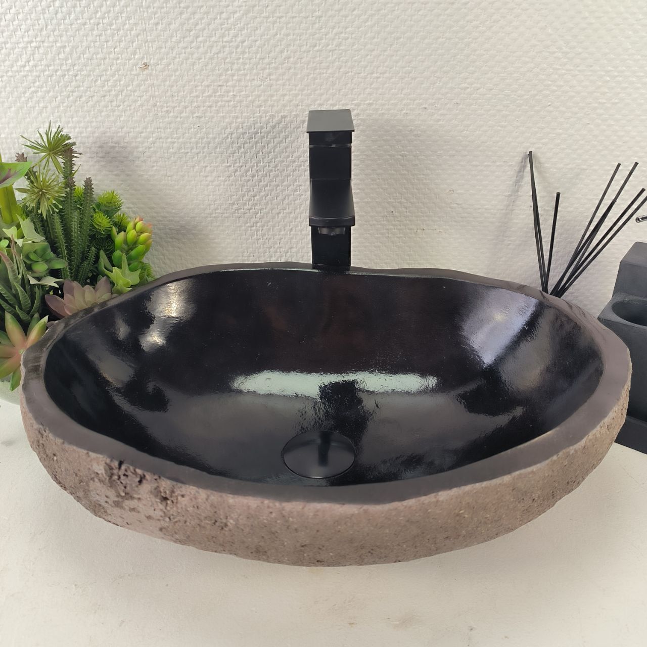 Раковина из речного камня RS-65000 50*37*15 из натурального камня