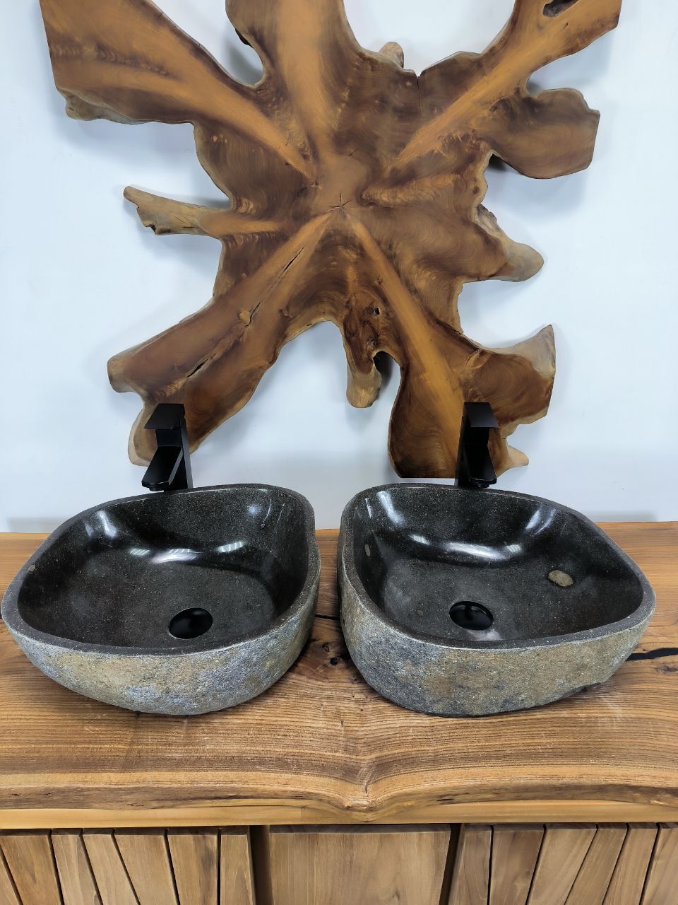 Раковина из речного камня ПАРА! RS-66571 42x39x15 натурального камня