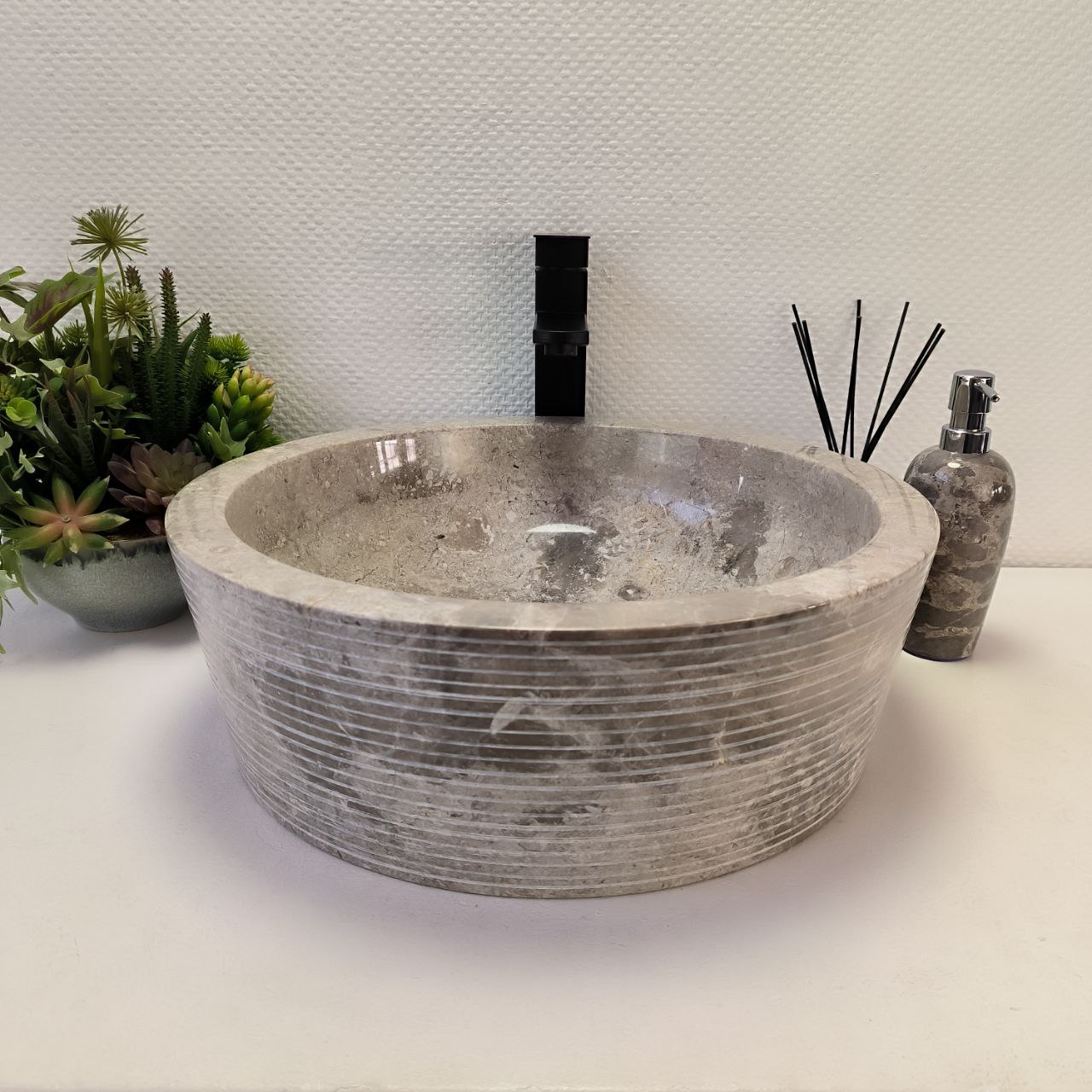 m8j44390puujysi3ou1ku83607n7eu3o