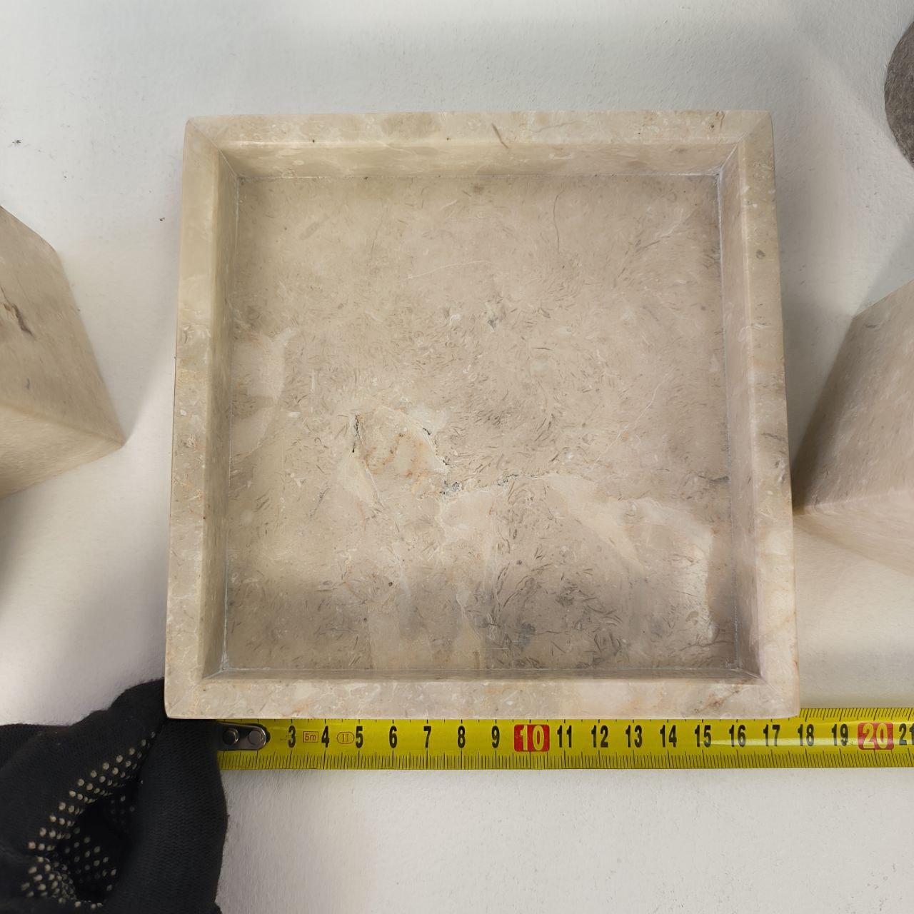 0239bdd9-ed2b-45b3-8f15-9527438d7a93