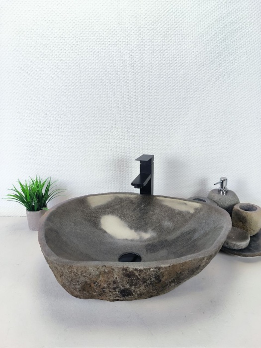 6a6cafe3-2b2d-4a83-8b50-9fbedb21d3db