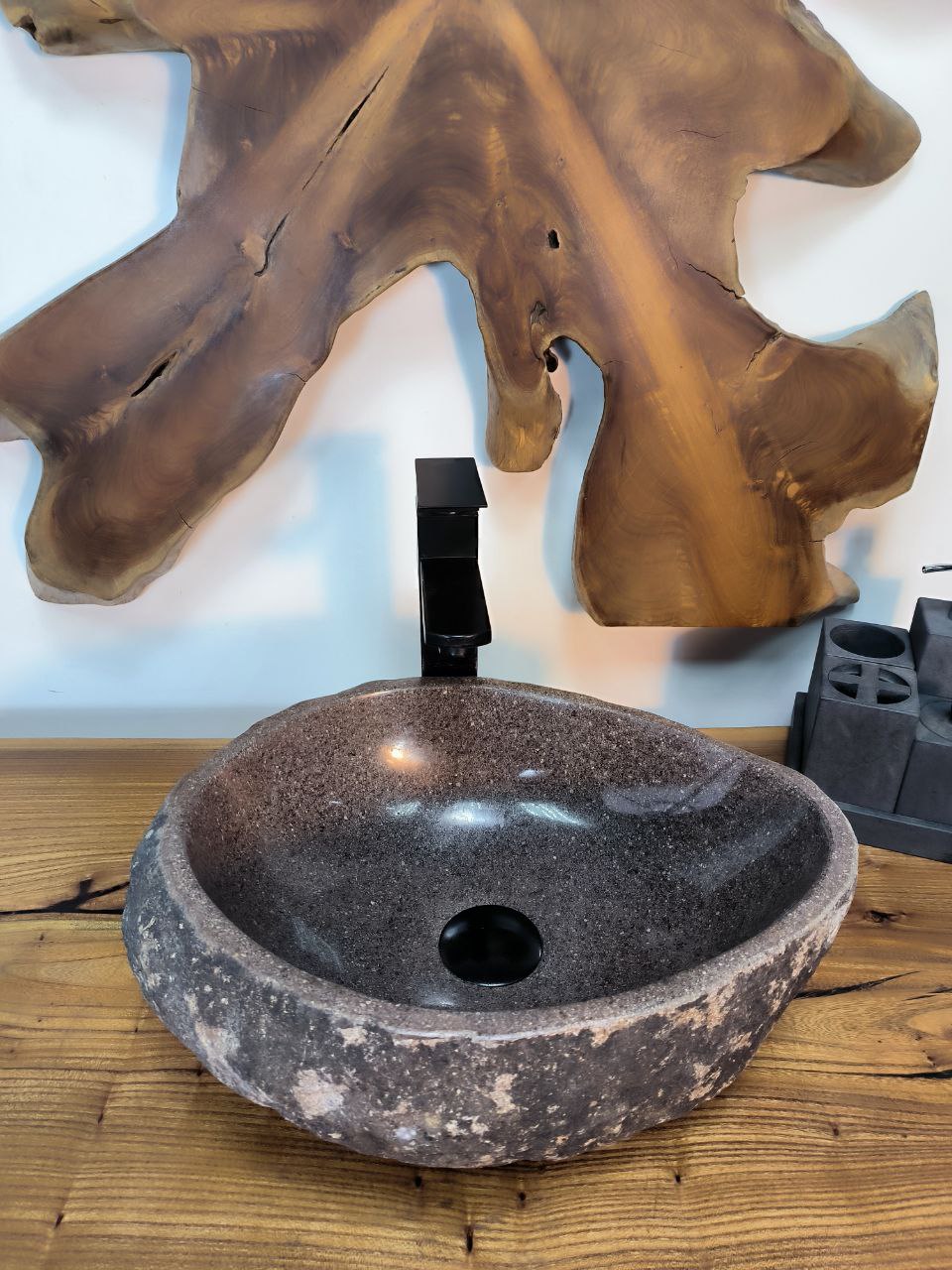 6b071903-728d-4e62-9443-2a923a99bc75