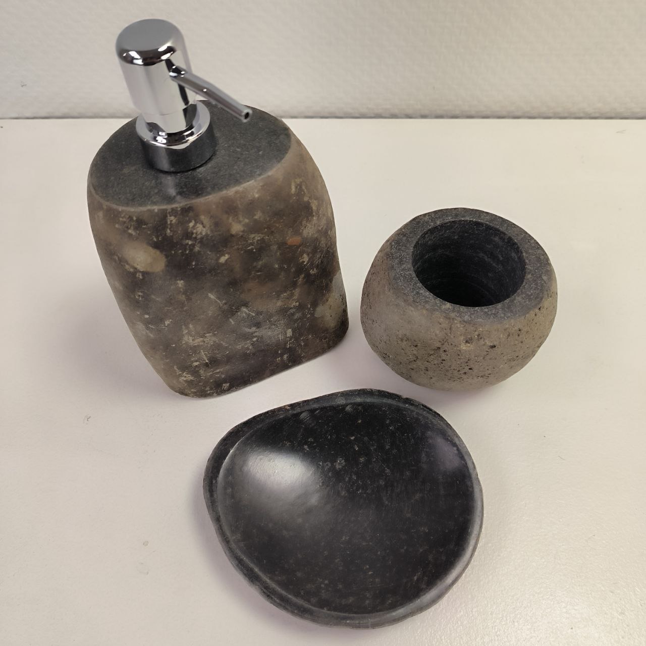 z1dcm5emr7lyomomai2vs0ht3yr7m1d1