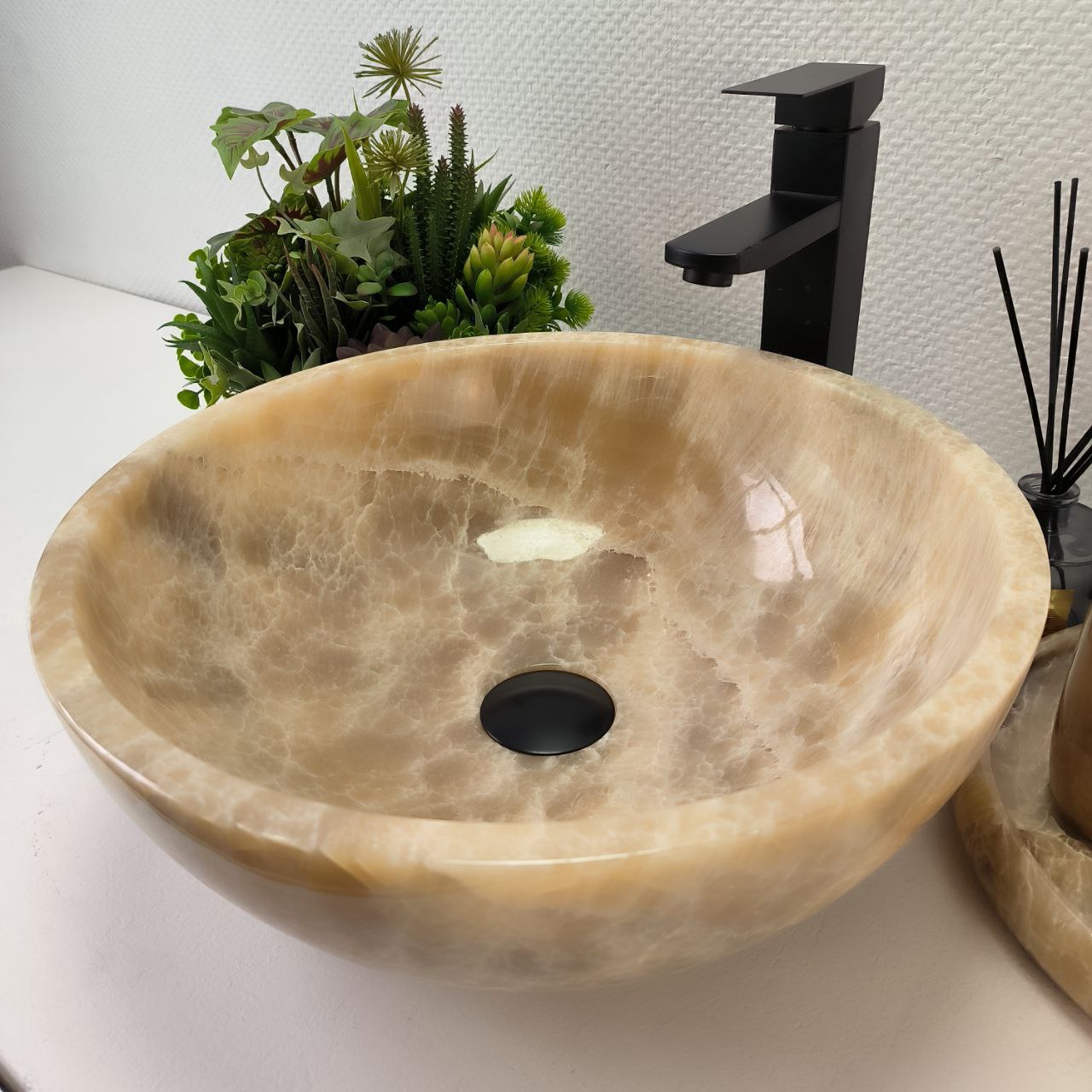 cnmtstpsoi83axq4dq5sribggom1w0z3