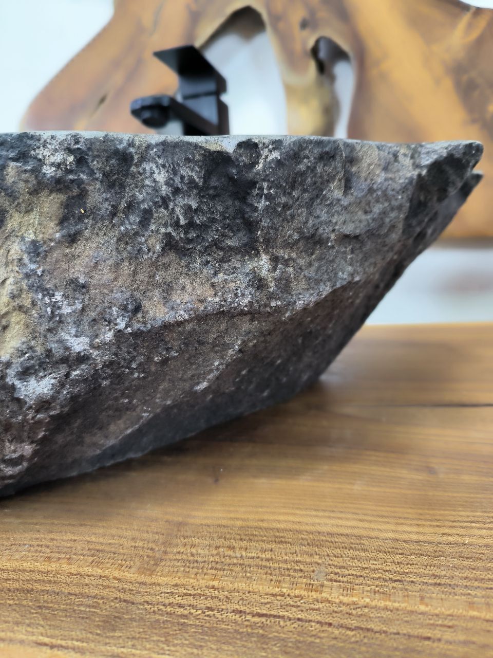 Раковина из речного камня RS-66293 47х38х15 из натурального камня