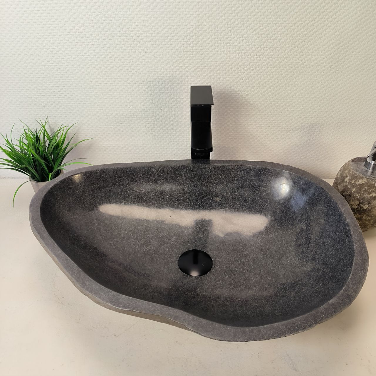 Раковина из речного камня RS-66036 60х43х16 из натурального камня