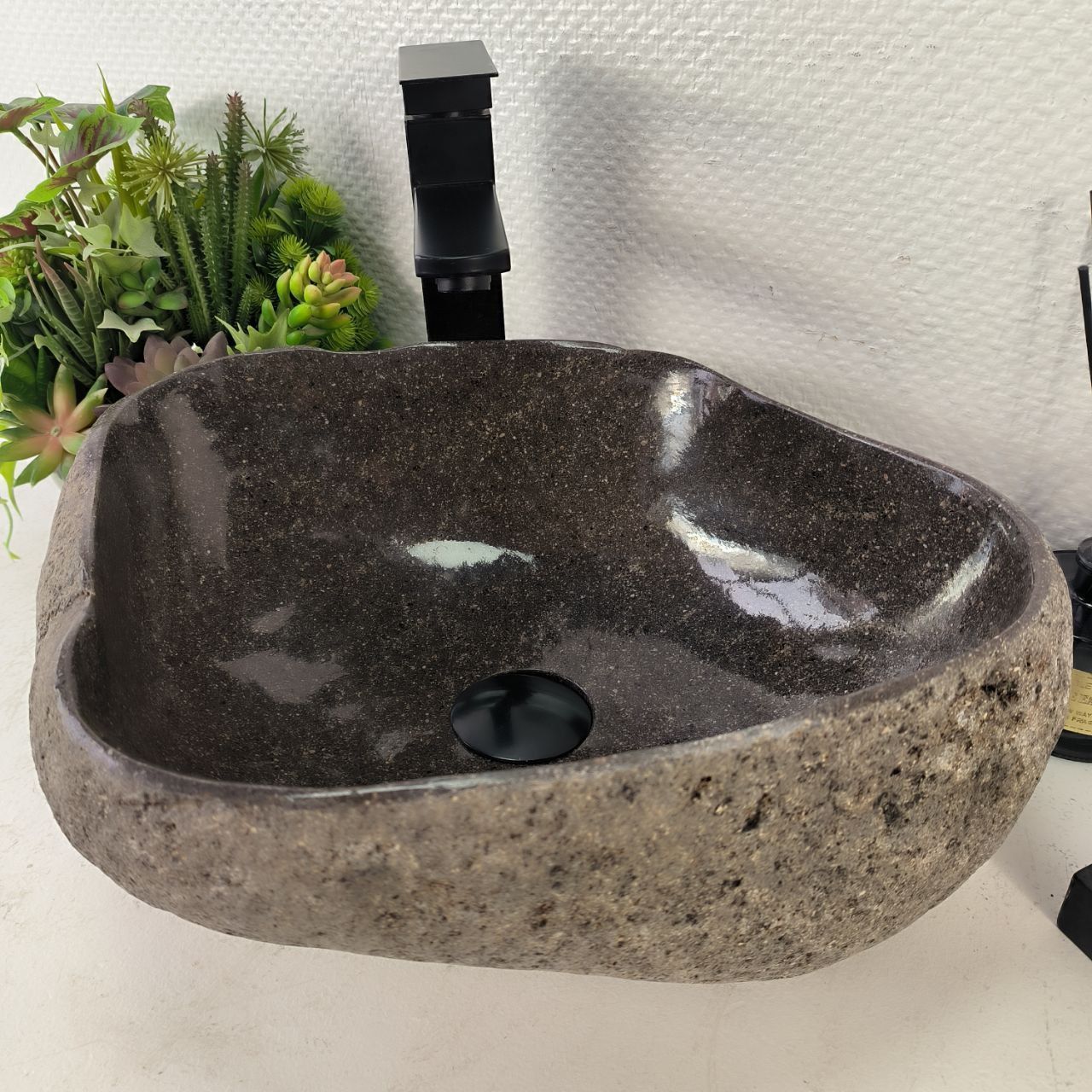 Раковина из речного камня RS-65069 44*36*16 из натурального камня