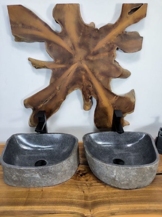 56019903-08e6-4517-99eb-3f02cd0f272c