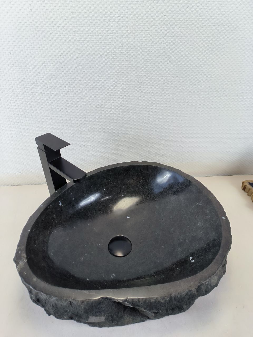Раковина из андезита Erozy Black EA-66234 50х43х15 из натурального камня