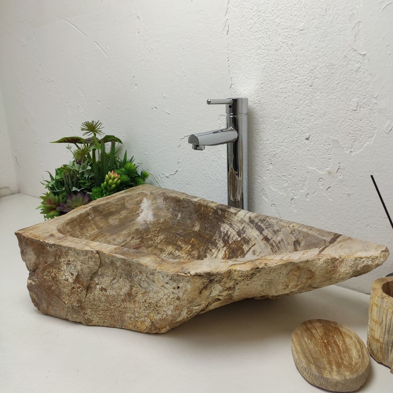 rro9q62q7qmr2v7w86a2xhj4vlqp99fc