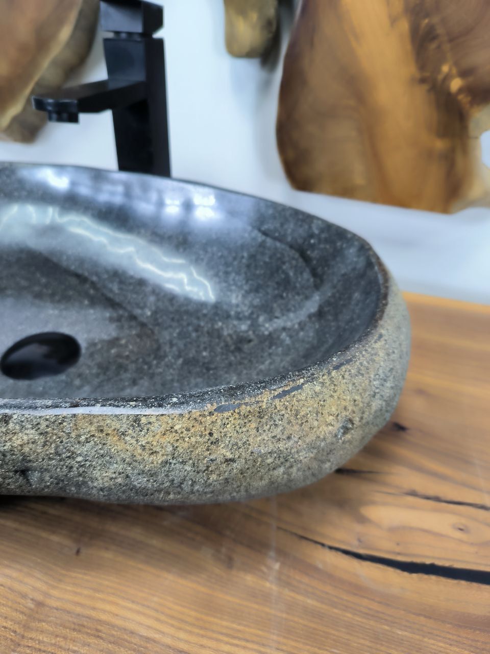 Раковина из речного камня RS-66411 56х35х15 из натурального камня