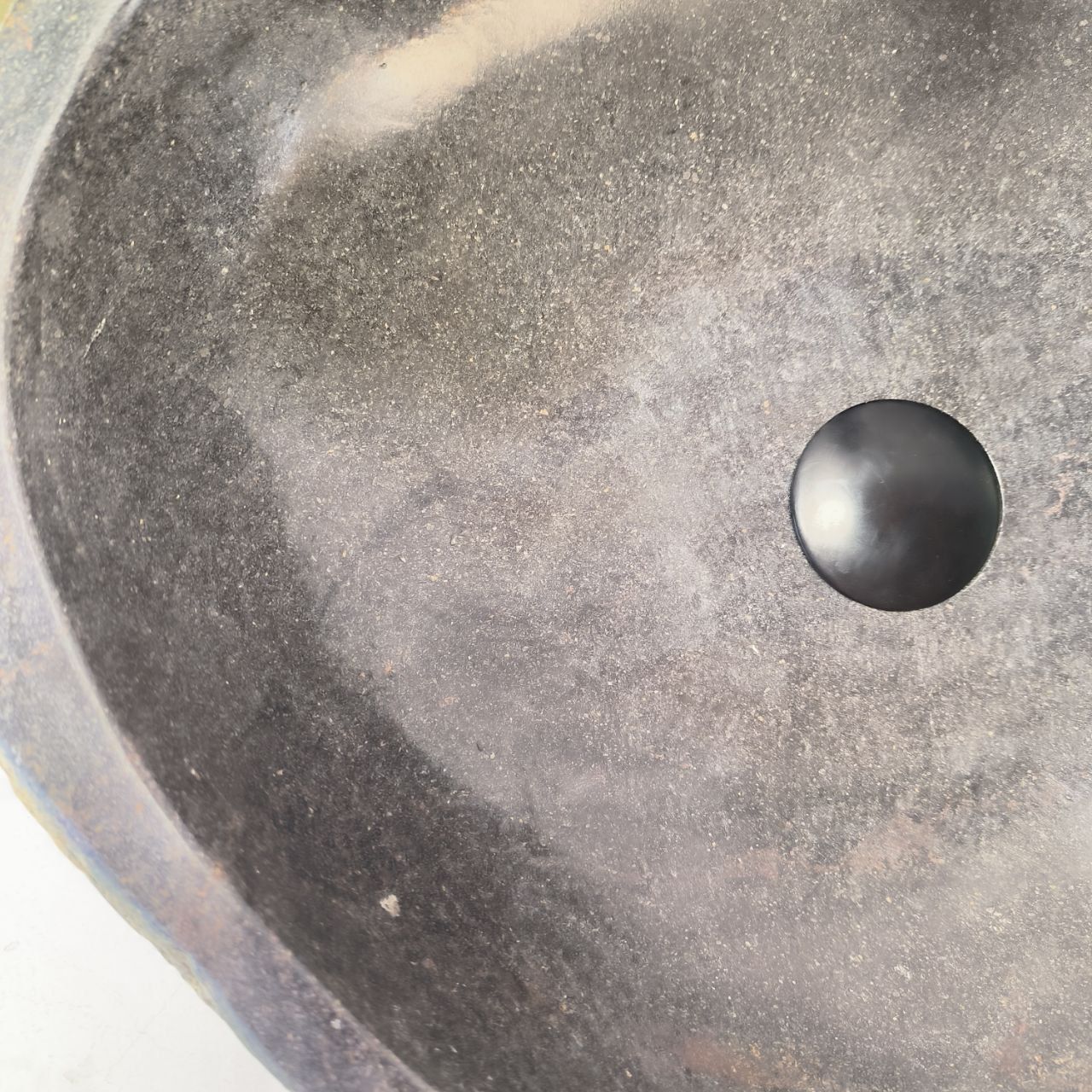 Раковина из речного камня RS-63472 (48*42*15) из натурального камня