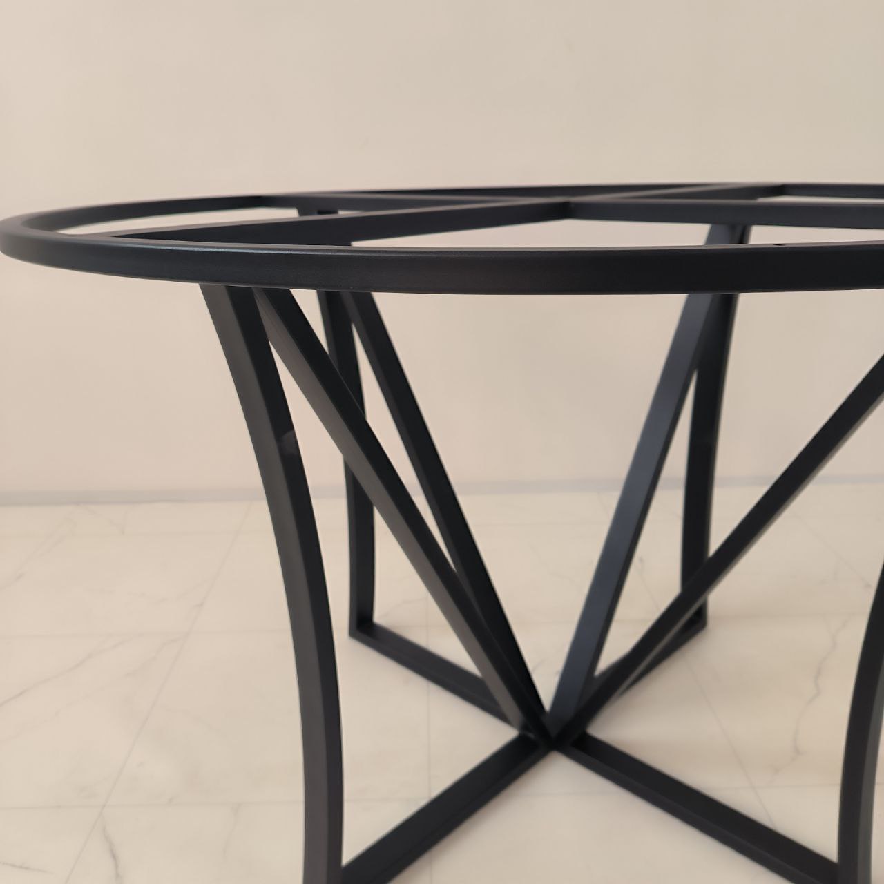 4b3ddcbc-300d-40b5-94d6-c711b9237f56