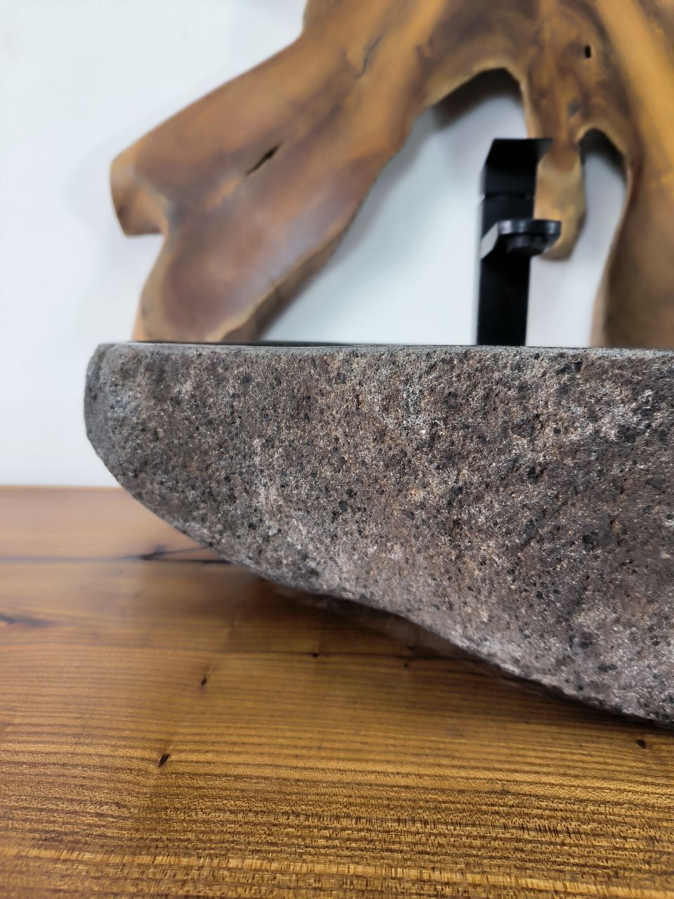 Раковина из речного камня RS-66646 51х34х15 из натурального камня