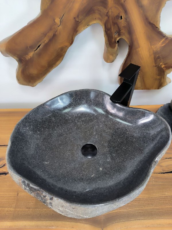 7d8061a8-cbdb-4cf2-b47c-b7ead8ecf555