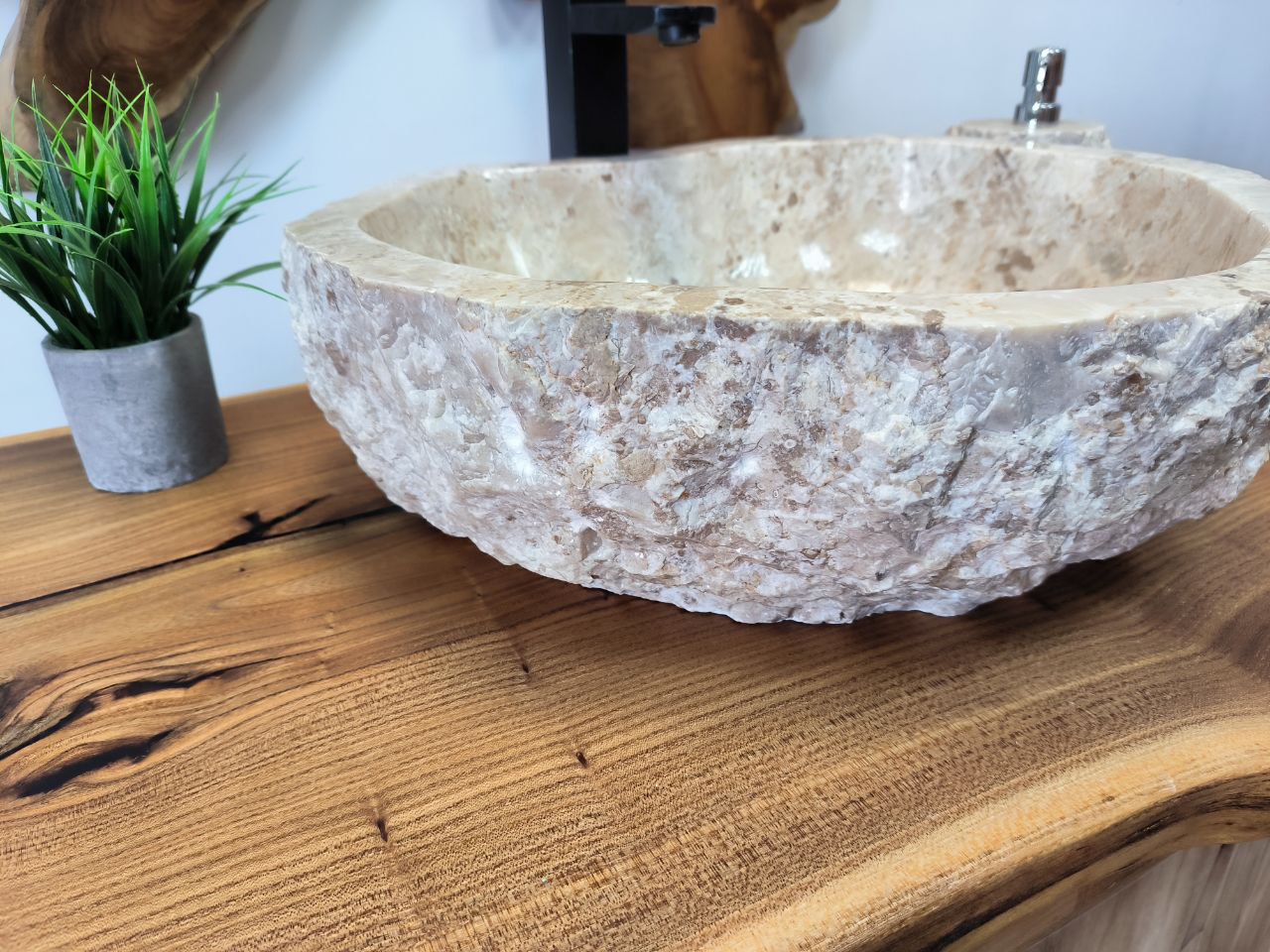 photo_2025-05-14_14-38-17