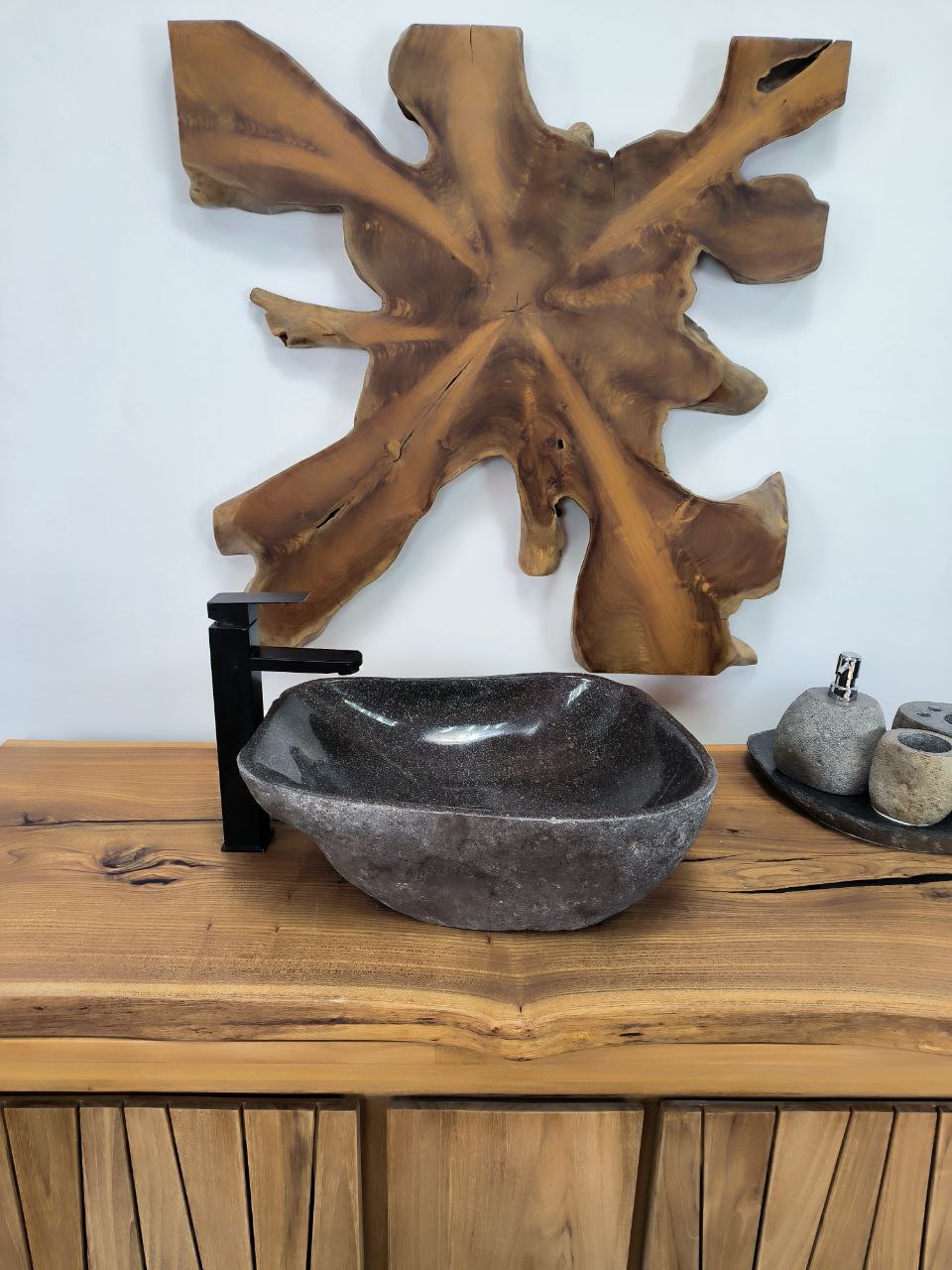 3a2f2f68-9a60-4505-82d4-420b7b3d4e1e