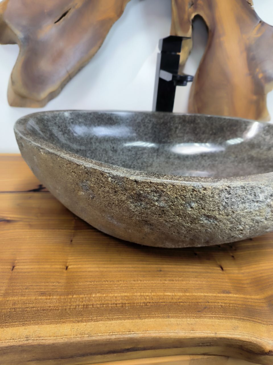 Раковина из речного камня RS-66510 53х37х15 из натурального камня