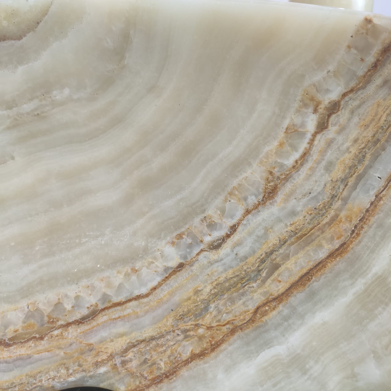 l5657hh9gdnt6rh1jev795mic8cypv2g