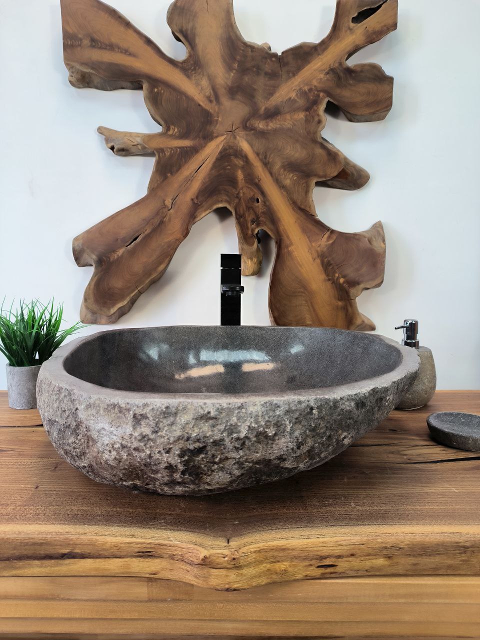 photo_2025-05-16_12-54-03