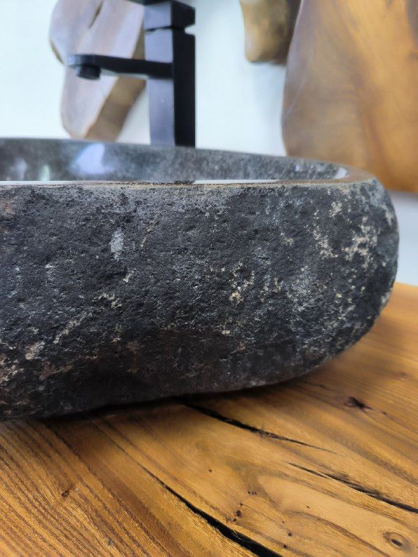 Раковина из речного камня RS-66488 56х36х15 из натурального камня