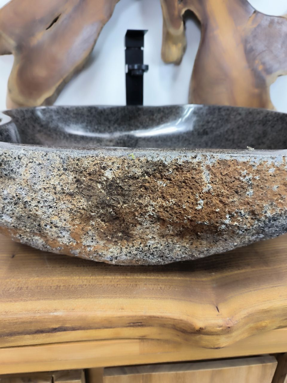 Раковина из речного камня RS-66327 56х47х15 из натурального камня