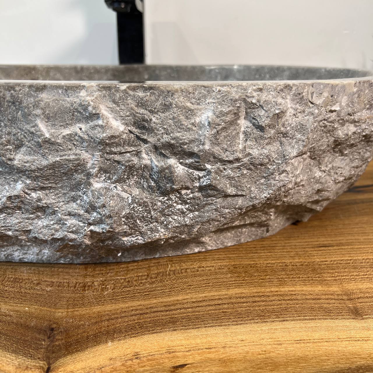 Раковина из мрамора Erozy Grey EM-66990 60*42*15 из натурального камня