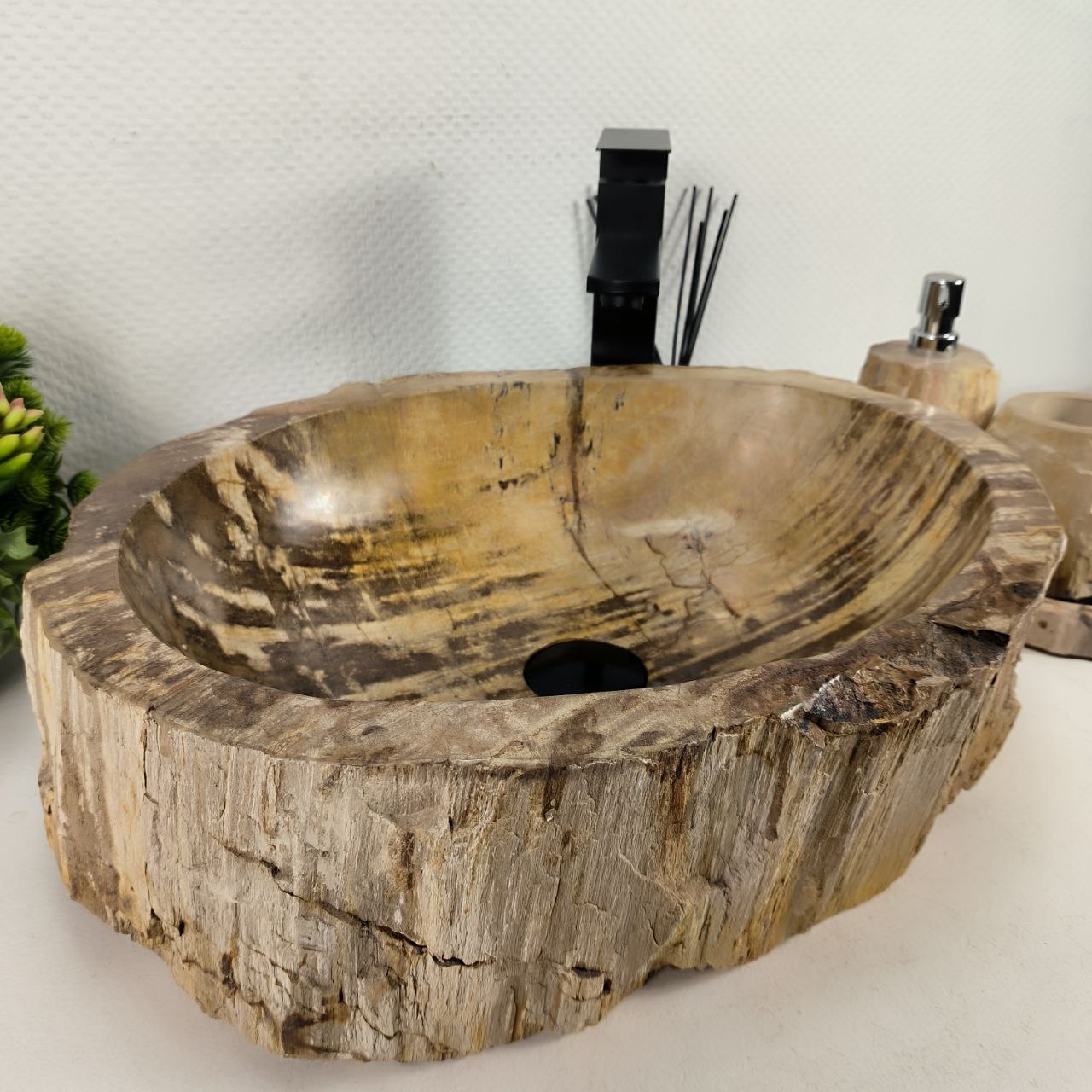 e65jiw8akbdh4qjblxss15t7zo3ui5wk