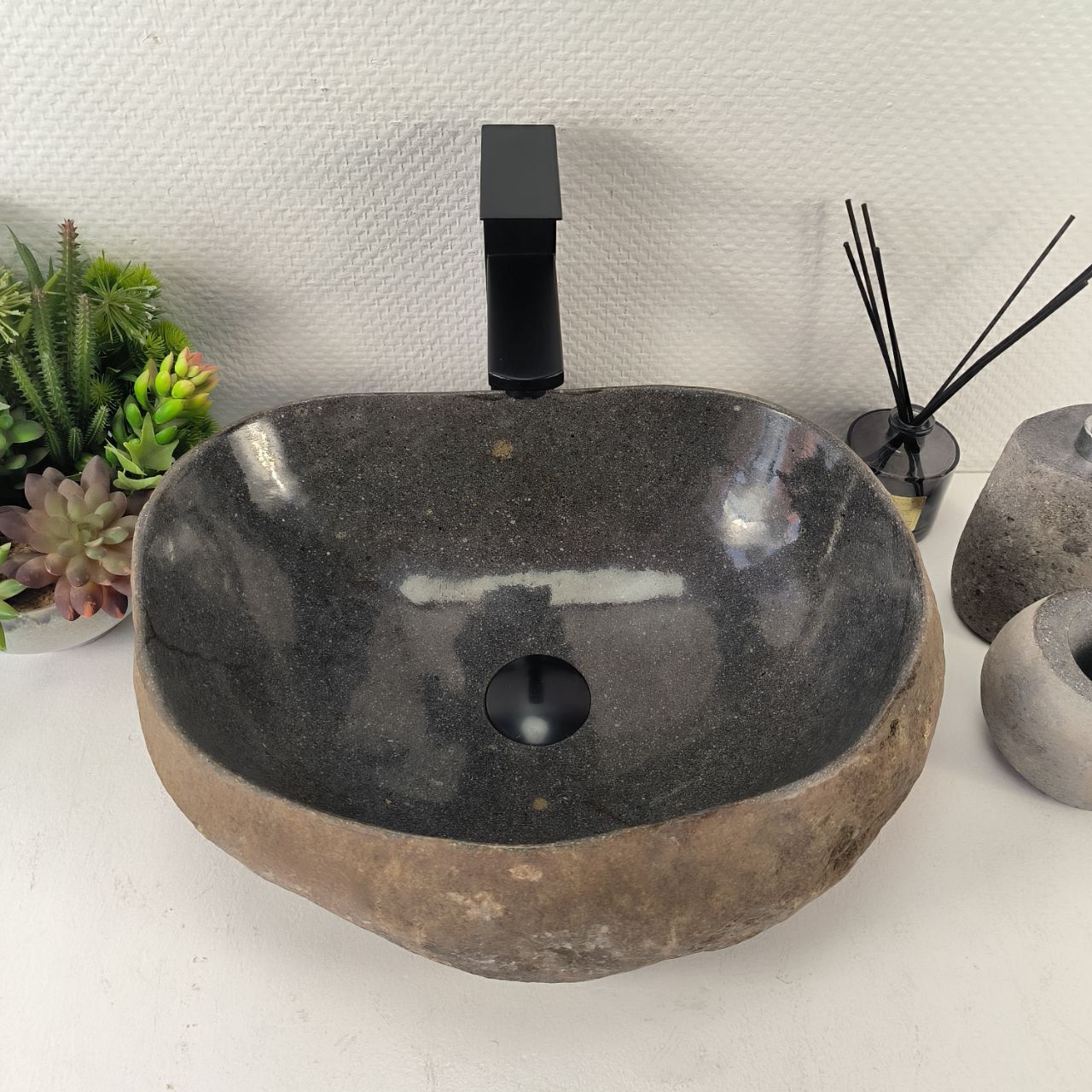 Раковина из речного камня RS-65449 45*34*15 из натурального камня
