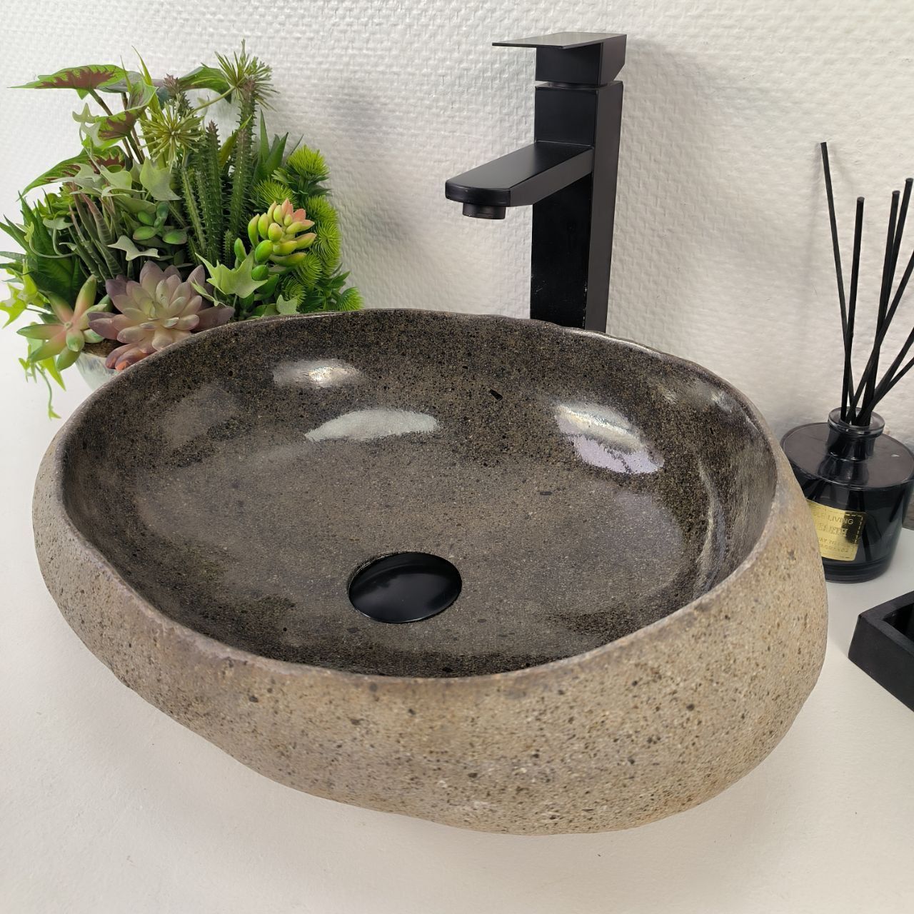 Раковина из речного камня RS-64905 44*35*14 из натурального камня