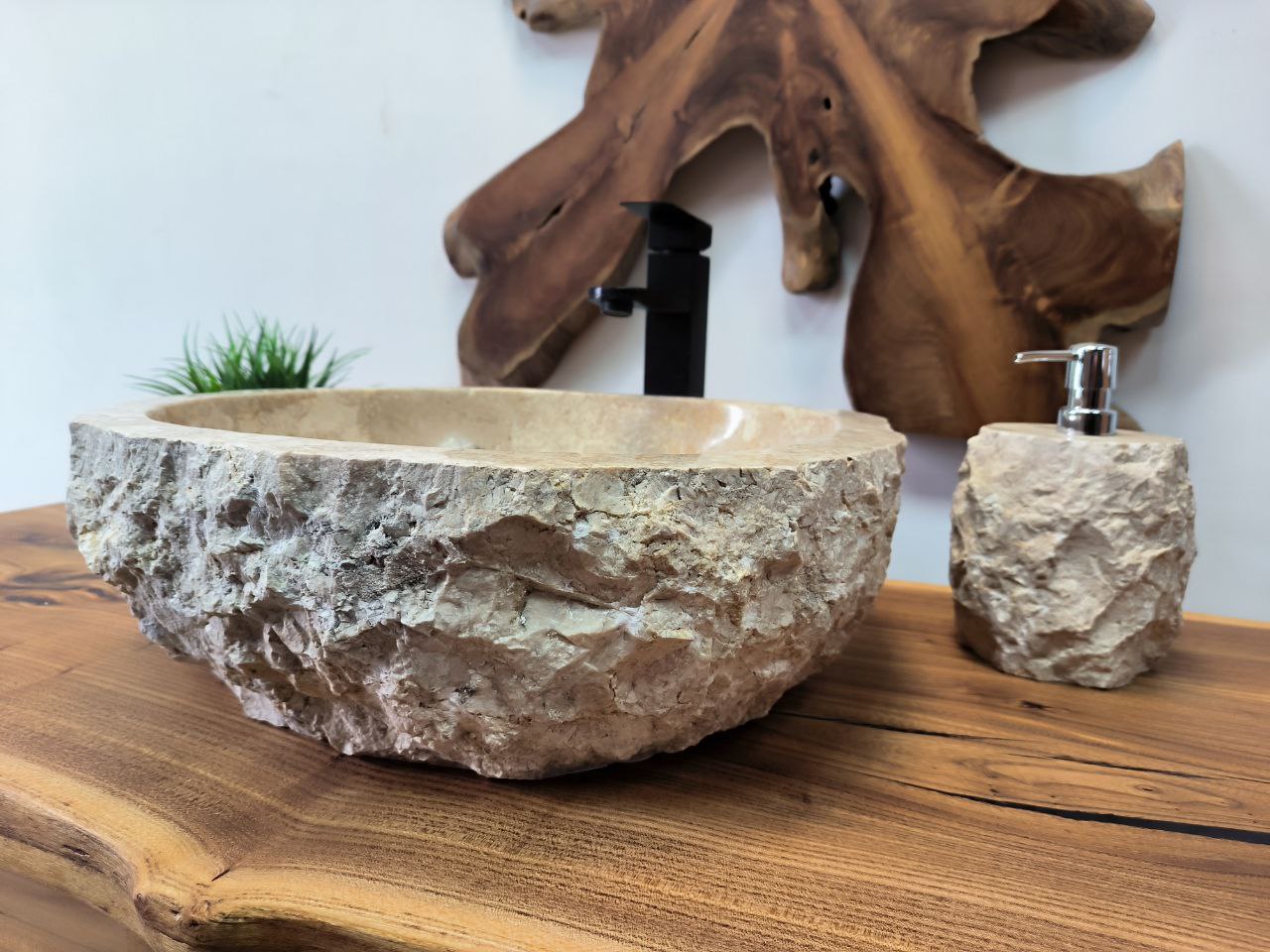 photo_2025-05-14_12-01-12