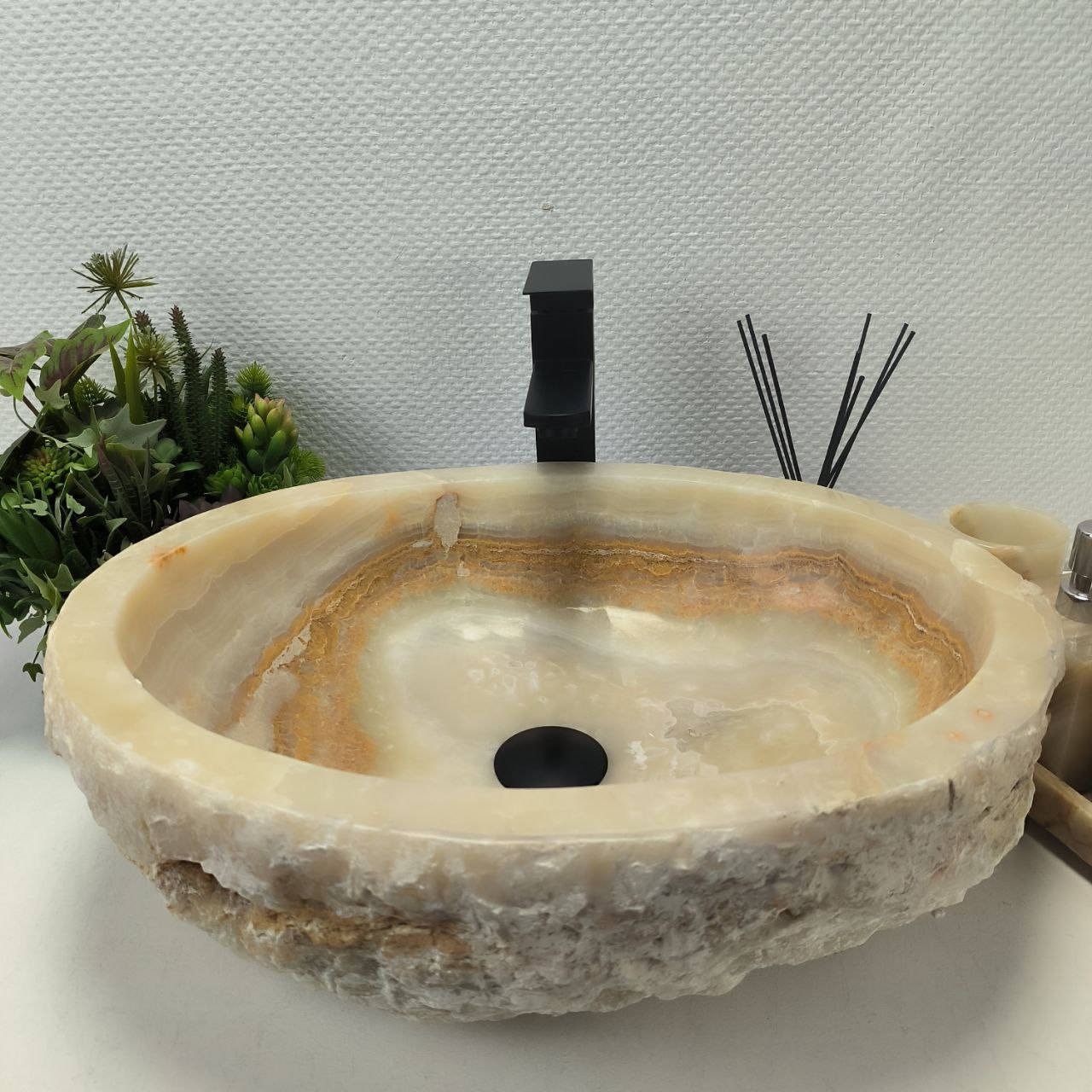 v815m2p4g9btsqf0j5502k3lcdhtk1sg