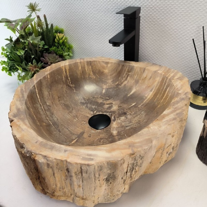 0jy68vx5okwrqvrlra7sxmulkw34iqsr