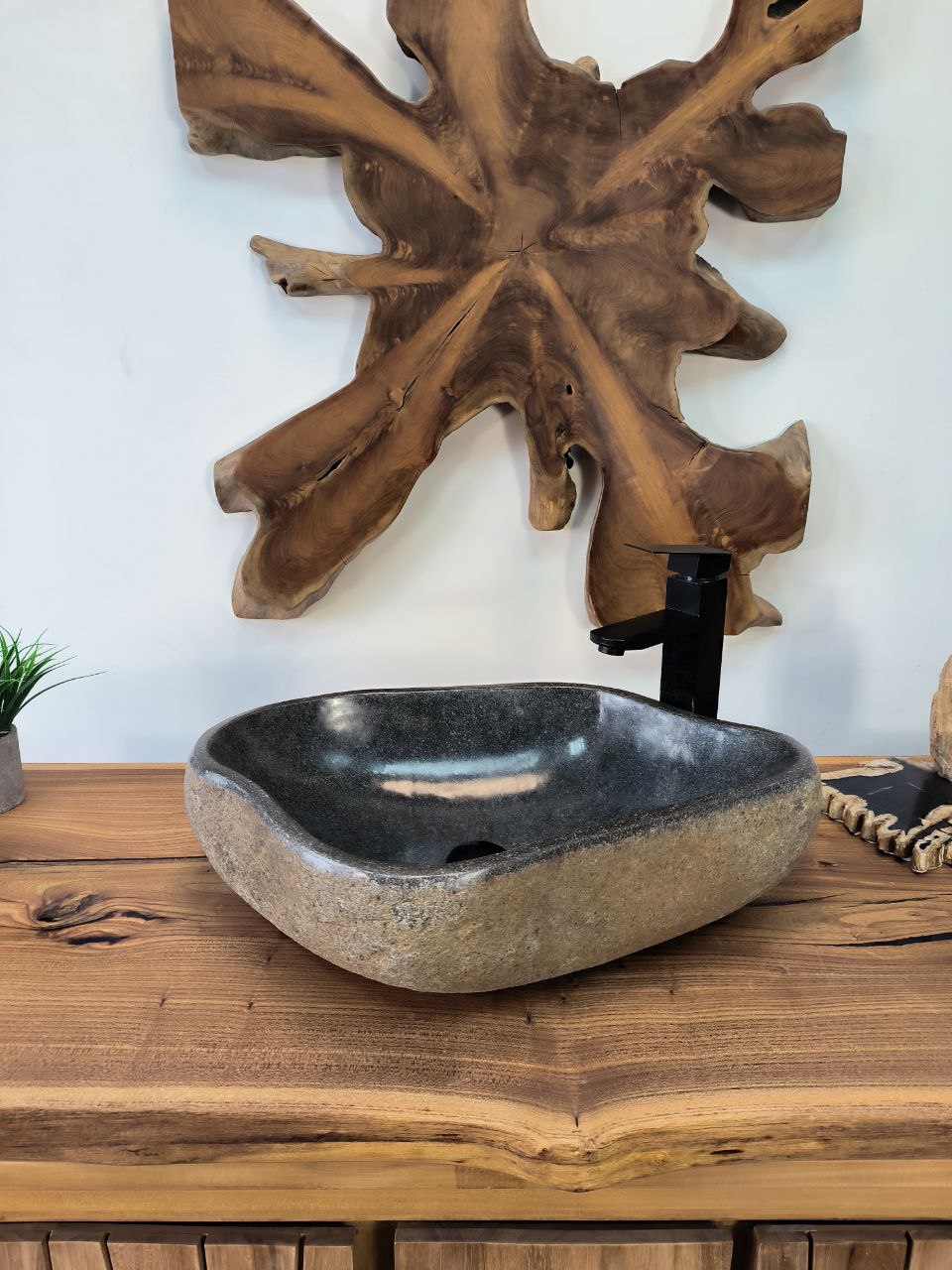 photo_2025-05-17_16-08-33