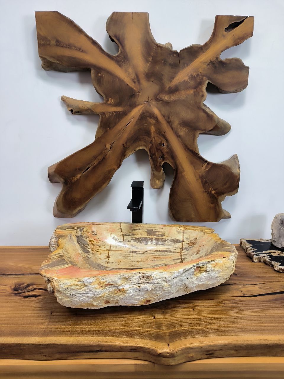 b2b63fba-7c8a-4381-a07d-d113923cf31c