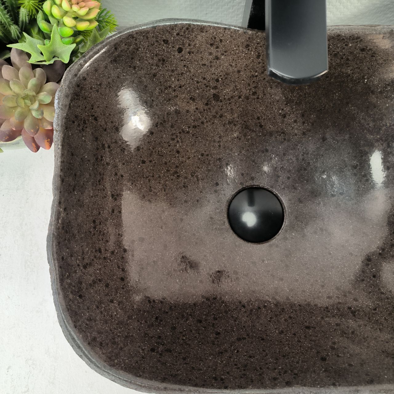 Раковина из речного камня RS-65065 44*33*15 из натурального камня