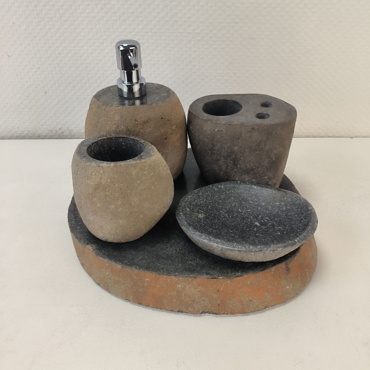 8vtuftlwrm134qprb3ddtdjlq3uld8s2