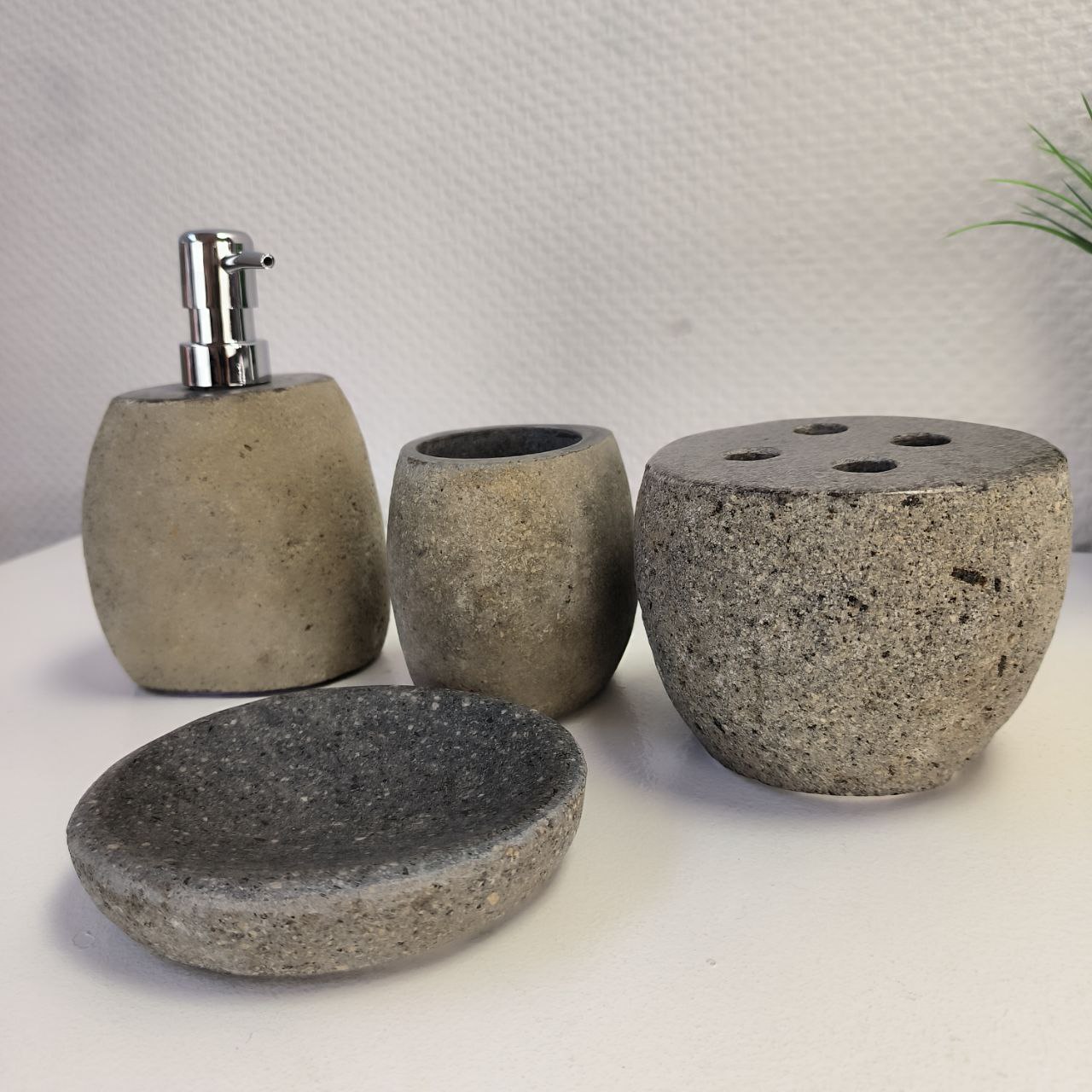 sin9a0e75a2p8k8hllujjo4a63f5yfv8