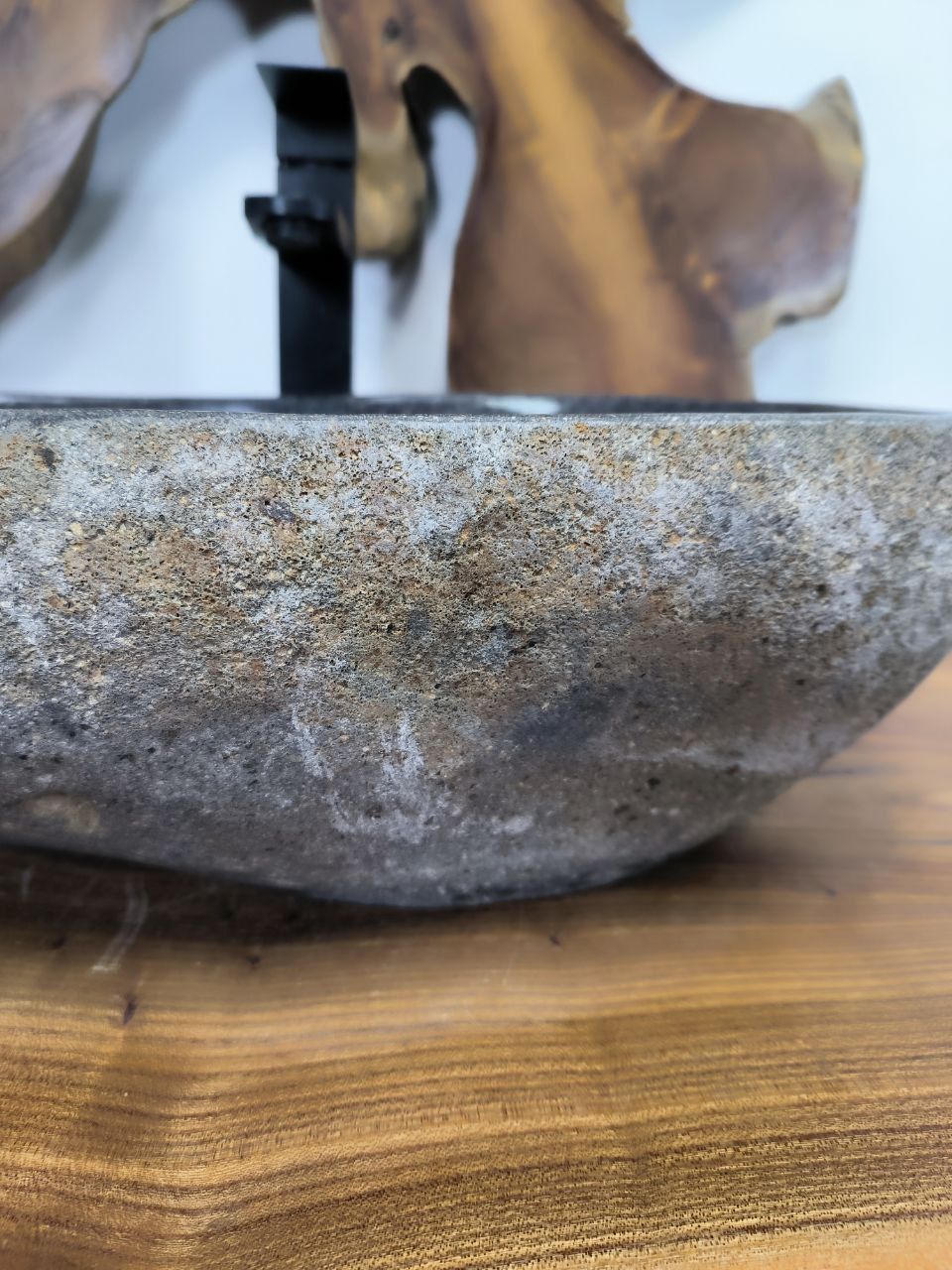 Раковина из речного камня RS-66401 54х35х15 из натурального камня