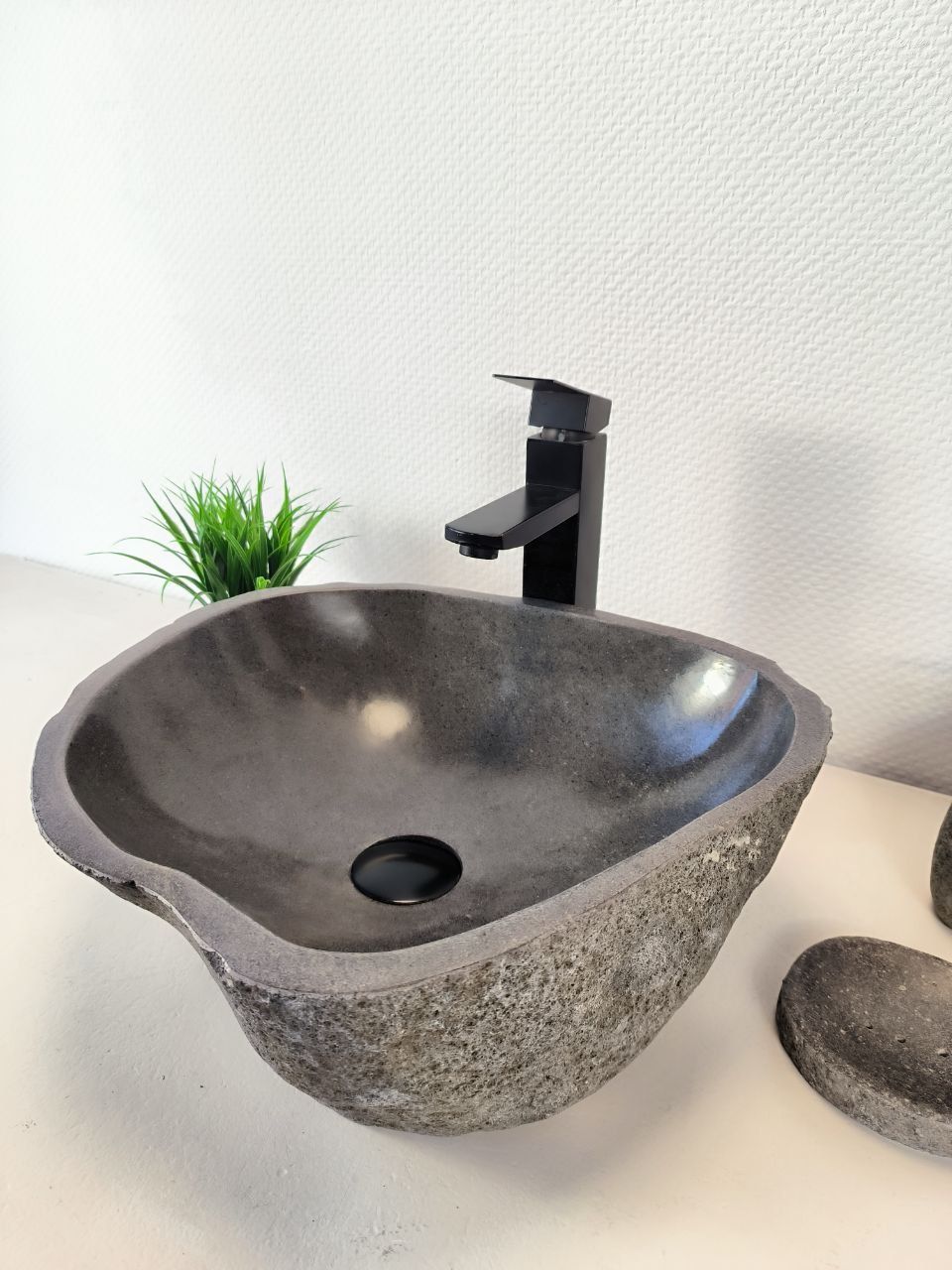 Раковина из речного камня RS-65965 42х38х15 из натурального камня