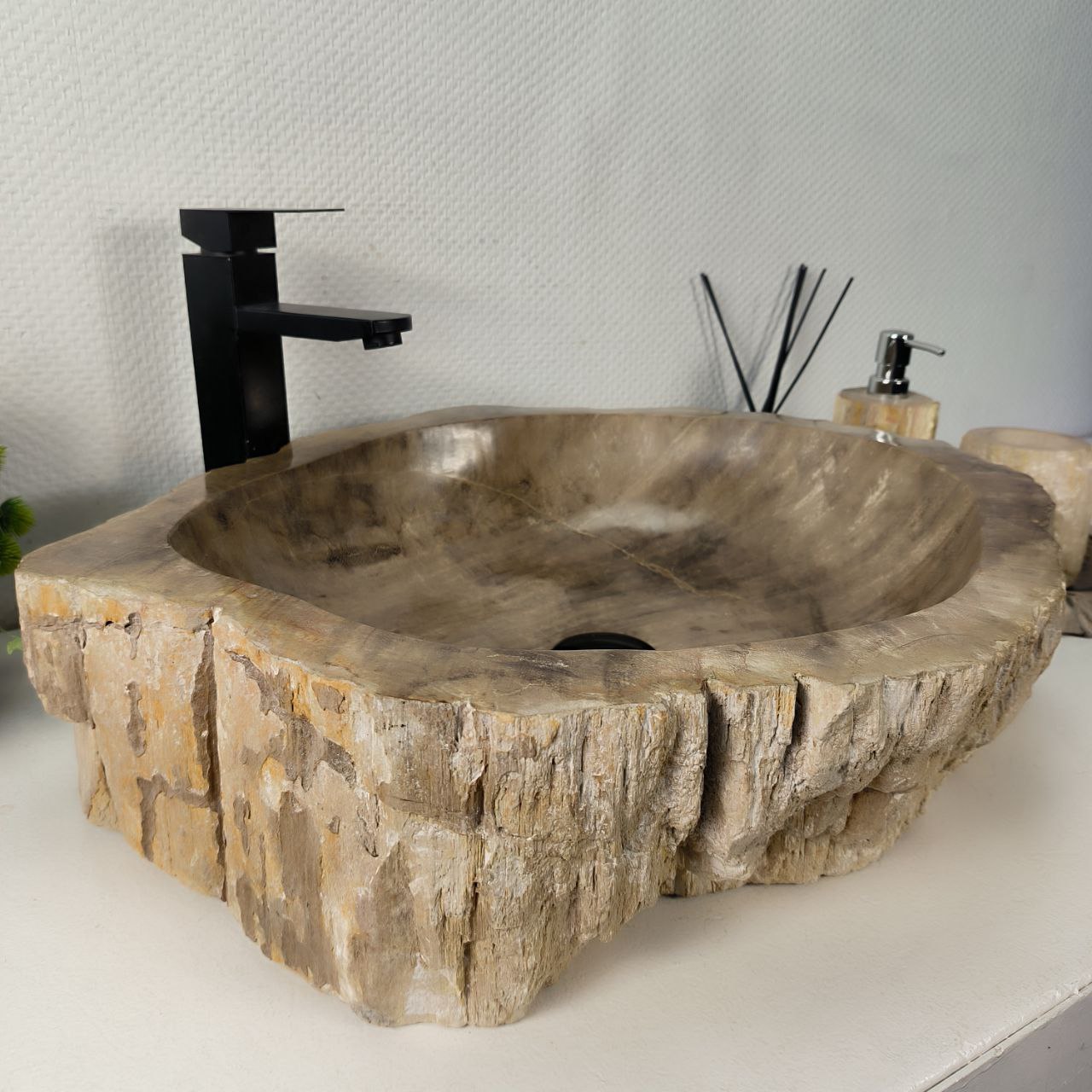 gw514xum7hbw7swnzawqz8y643zhvpnq