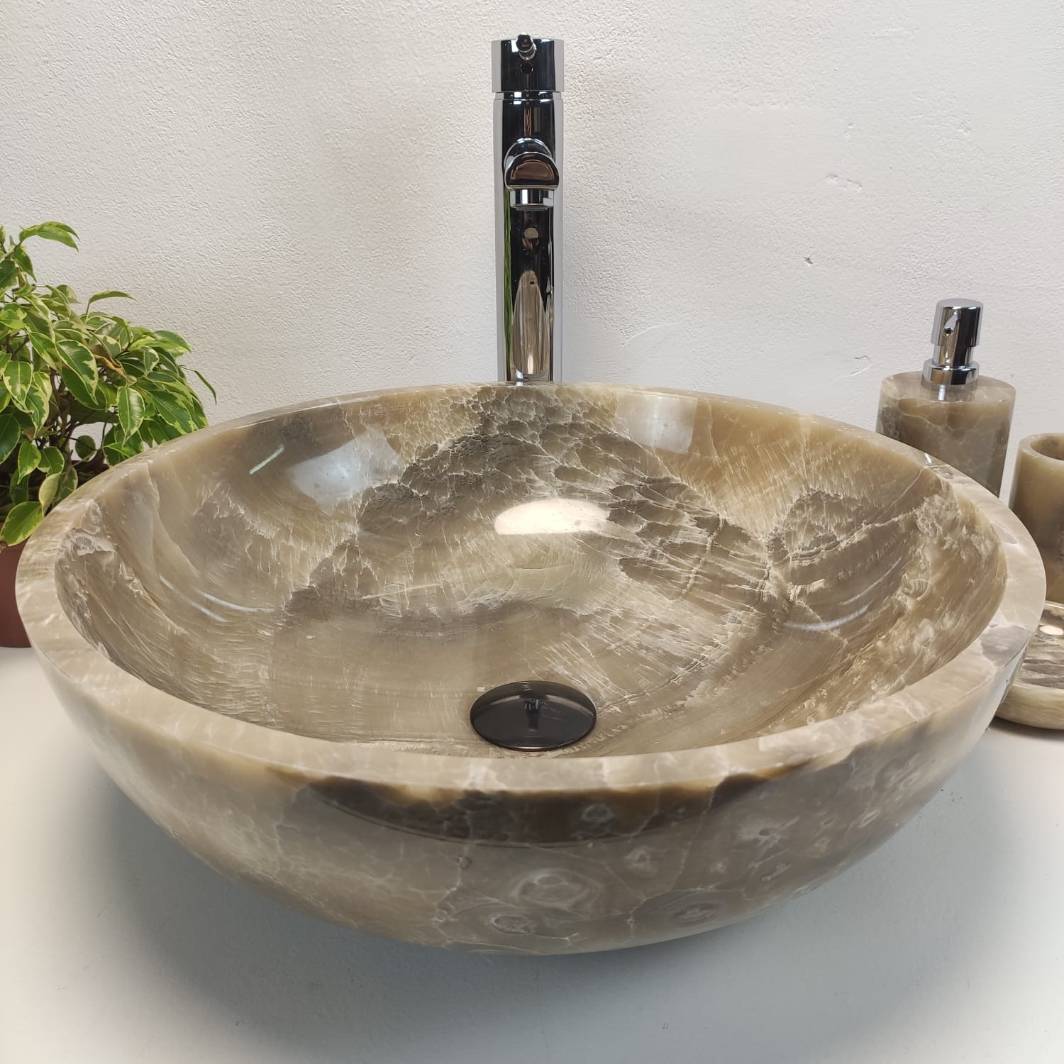 mg4dsw8snw9r8c6pf8av1wbnypkx241j