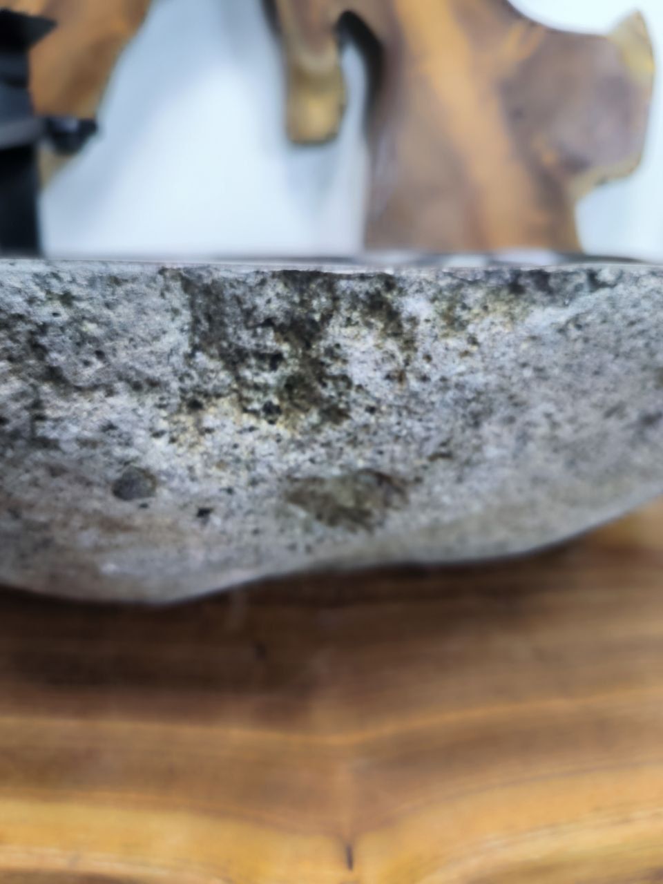 Раковина из речного камня RS-66415 60х49х15 из натурального камня