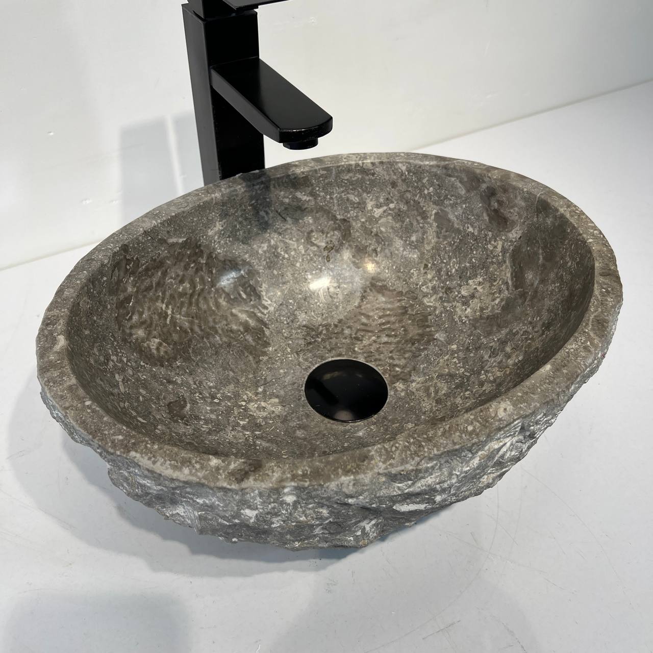 Раковина из мрамора Erozy Grey EM-67040 40*30*15 из натурального камня