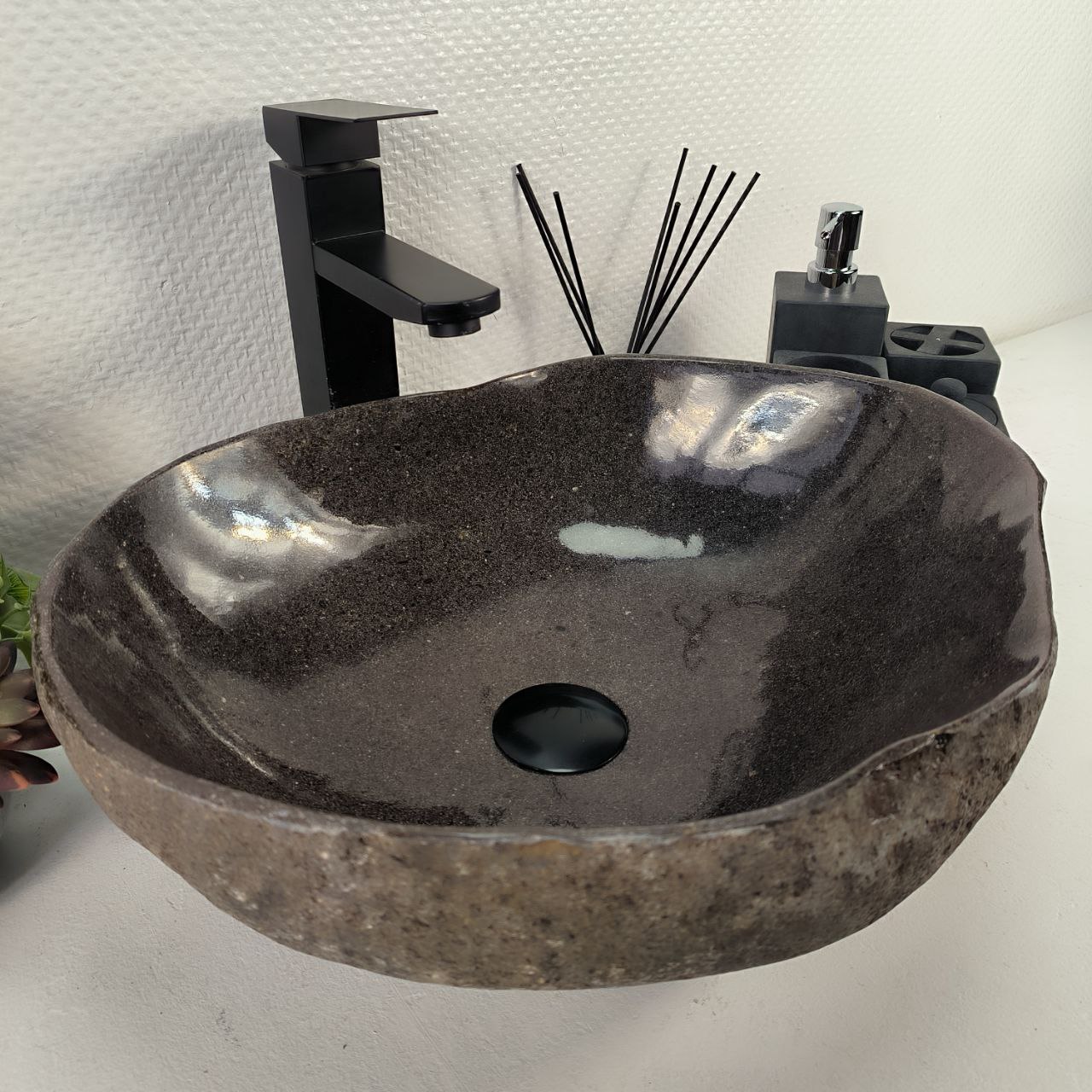 4yaym21v60pkmbckyp5nerriolv7liyx